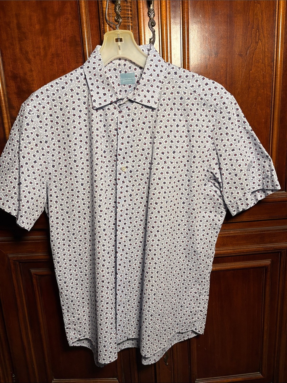 Culturata Men's Gray print short sleeve  Button-Up Shirt Size XL